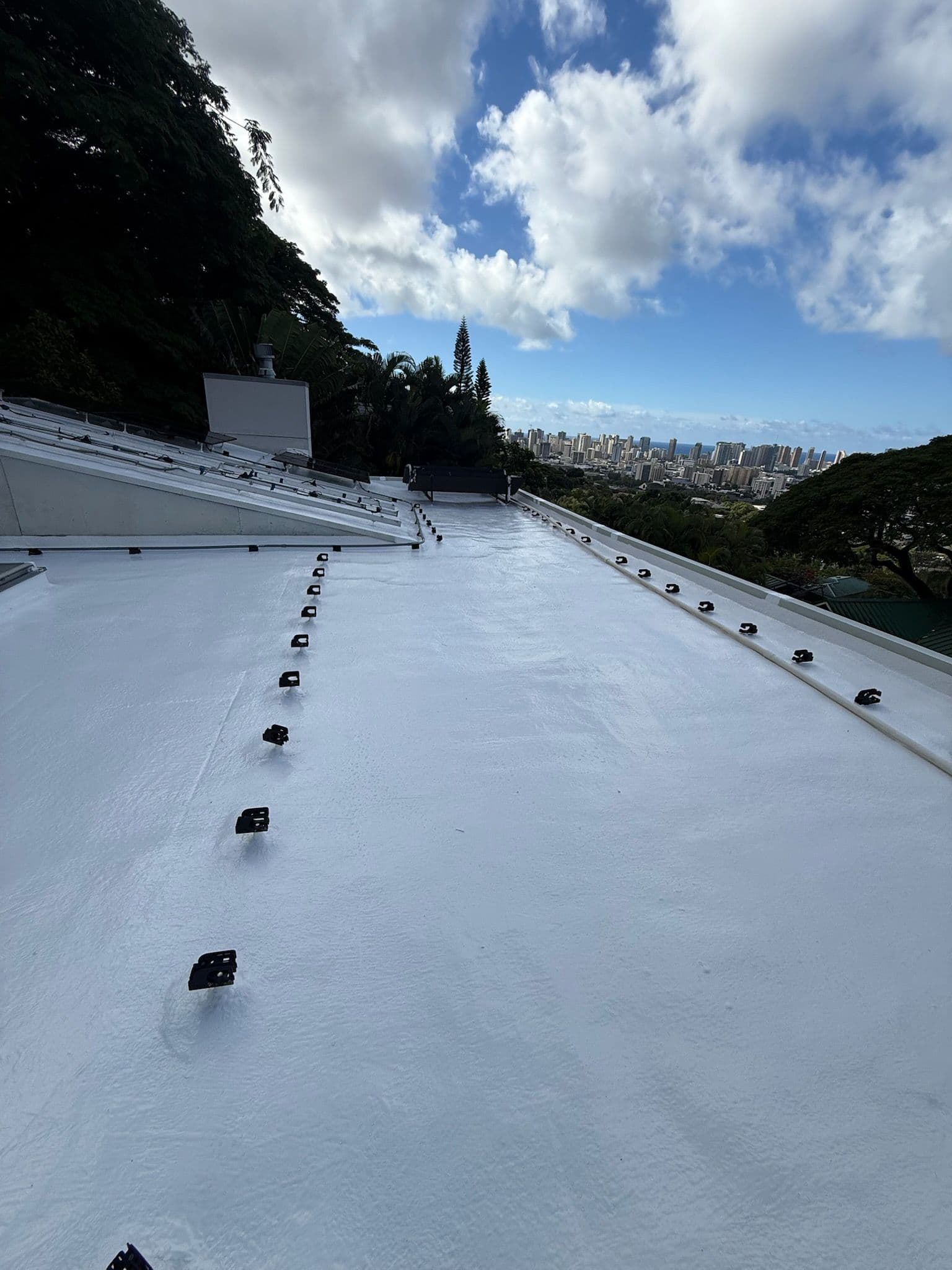 Bright and Durable Flat Roofing with Gaco Coating